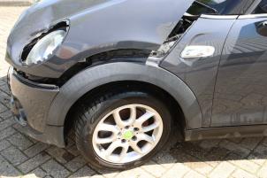Gebruikte Scherm links-voor Mini Mini (F55) 2.0 16V Cooper S Prijs € 149,00 Margeregeling aangeboden door Automaterialen Ronald Morien B.V.