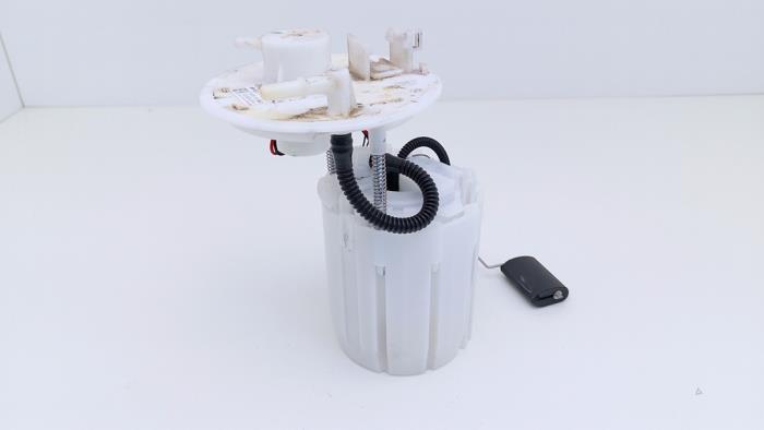 Gebruikte Tank element Pomp Kia Stonic (YB) 1.0i T-GDi 12V Prijs € 95,00 Inclusief btw aangeboden door Automaterialen Ronald Morien B.V.