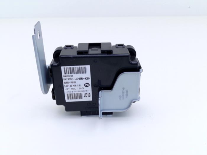 Gebruikte Comfort Module Kia Stonic (YB) 1.0i T-GDi 12V Prijs € 48,99 Inclusief btw aangeboden door Automaterialen Ronald Morien B.V.