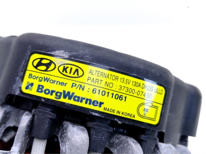 Dynamo van een Kia Stonic (YB) 1.0i T-GDi 12V 2022