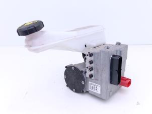 Gebruikte ABS Pomp Hyundai Kona (OS) 64 kWh Prijs € 295,00 Inclusief btw aangeboden door Automaterialen Ronald Morien B.V.