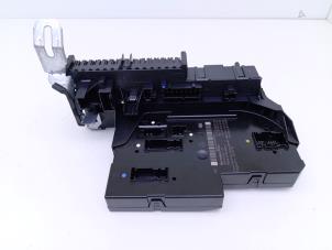 Gebruikte Computer Body Control Mercedes E-Klasse AMG (W212) 5.5 E-63 S AMG V8 32V 4-Matic Prijs € 125,00 Margeregeling aangeboden door Automaterialen Ronald Morien B.V.