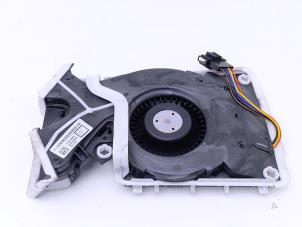 Gebruikte Chaufage Ventilatiemotor Mercedes E-Klasse AMG (W212) 5.5 E-63 S AMG V8 32V 4-Matic Prijs € 49,00 Margeregeling aangeboden door Automaterialen Ronald Morien B.V.