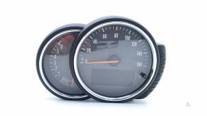 Gebruikte Cockpit Mini Mini (F55) 2.0 16V Cooper S Prijs € 25,00 Margeregeling aangeboden door Automaterialen Ronald Morien B.V.