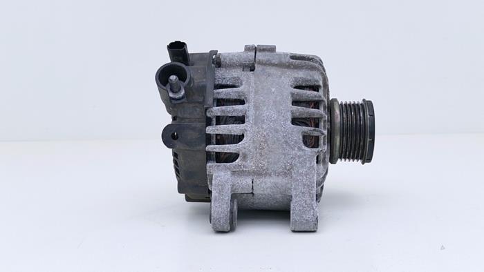 Gebruikte Dynamo Opel Crossland (X) 1.2 Turbo 12V Prijs € 69,00 Margeregeling aangeboden door Automaterialen Ronald Morien B.V.
