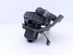 Gebruikte Secundaire Pomp Audi A6 Avant (C6) 4.2 V8 40V FSI Quattro Prijs € 95,00 Margeregeling aangeboden door Automaterialen Ronald Morien B.V.