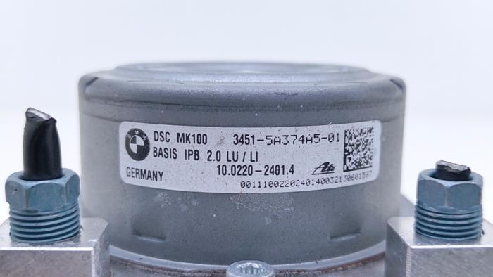 ABS Pomp van een BMW X1 (F48) sDrive 20i 2.0 16V Twin Power Turbo 2021