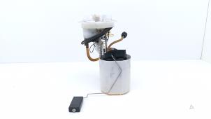 Gebruikte Tank element Pomp Volkswagen Passat Variant (3C5) 3.2 FSI V6 32V 4Motion Prijs € 95,00 Margeregeling aangeboden door Automaterialen Ronald Morien B.V.