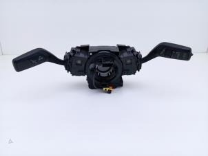 Gebruikte Licht + Raw Schakelaar Ford EcoSport (JK8) 1.0 EcoBoost 12V 125 Prijs € 75,00 Margeregeling aangeboden door Automaterialen Ronald Morien B.V.