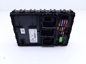 Gebruikte Zekeringkast Ford EcoSport (JK8) 1.0 EcoBoost 12V 125 Prijs € 125,00 Margeregeling aangeboden door Automaterialen Ronald Morien B.V.