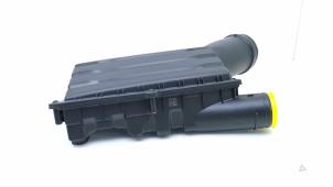 Gebruikte Luchtfilterhuis Volkswagen Golf VIII (CD1) 1.5 eHybrid 16V Prijs € 90,75 Inclusief btw aangeboden door Automaterialen Ronald Morien B.V.