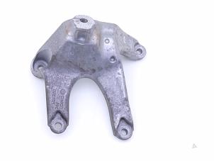 Gebruikte Motorsteun Audi RS 6 Avant (C8) 4.0 V8 TFSI Mild Hybrid 32V Prijs € 48,40 Inclusief btw aangeboden door Automaterialen Ronald Morien B.V.