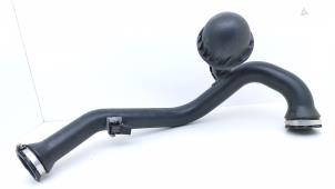 Gebruikte Intercooler Buis Audi A4 Avant (B9) 2.0 TFSI 16V Prijs € 78,65 Inclusief btw aangeboden door Automaterialen Ronald Morien B.V.