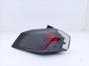 Gebruikte Achterlicht links Peugeot 2008 (UD/UK/UR/US/UX) e-2008 50 kWh Prijs € 149,00 Margeregeling aangeboden door Automaterialen Ronald Morien B.V.