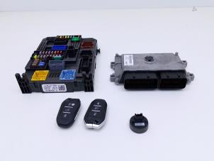 Gebruikte Computer Motormanagement Peugeot 2008 (UD/UK/UR/US/UX) e-2008 50 kWh Prijs € 325,00 Margeregeling aangeboden door Automaterialen Ronald Morien B.V.