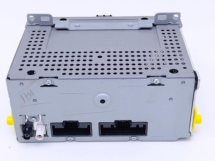 Gebruikte Radio module Ford Transit Courier 1.5 TDCi 75 Prijs € 145,00 Margeregeling aangeboden door Automaterialen Ronald Morien B.V.