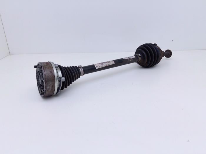 Gebruikte Aandrijfas links-voor Volkswagen Golf VII Variant (AUVV) 1.2 TSI 16V Prijs € 48,40 Inclusief btw aangeboden door Automaterialen Ronald Morien B.V.