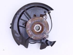 Gebruikte Asschenkel rechts-voor Ford Transit Courier 1.5 TDCi 75 Prijs € 75,00 Margeregeling aangeboden door Automaterialen Ronald Morien B.V.