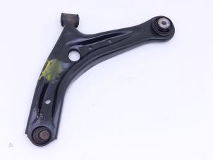 Gebruikte Draagarm links-voor Ford Transit Courier 1.5 TDCi 75 Prijs € 49,00 Margeregeling aangeboden door Automaterialen Ronald Morien B.V.