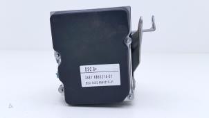 Gebruikte ABS Pomp BMW X1 (E84) sDrive 20i 2.0 16V Twin Power Turbo Prijs € 149,00 Margeregeling aangeboden door Automaterialen Ronald Morien B.V.