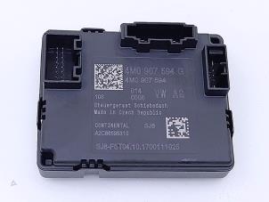 Gebruikte Regeleenheid schuifdak Audi RS 4 Avant (B9) 2.9 V6 TFSI 24V Prijs € 54,99 Inclusief btw aangeboden door Automaterialen Ronald Morien B.V.