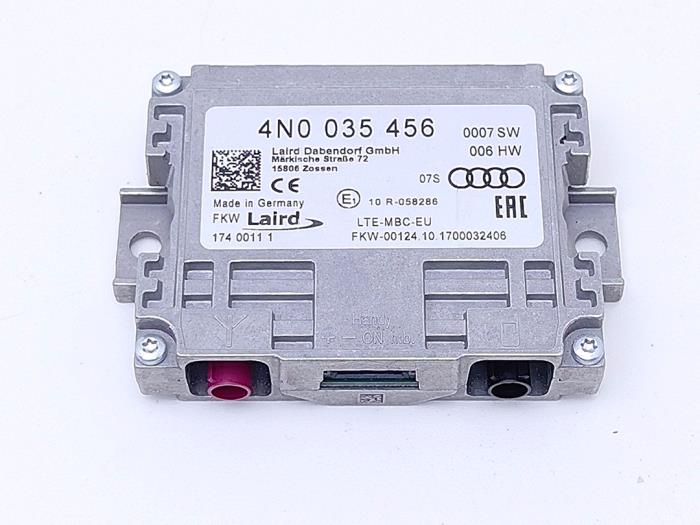 Gebruikte Computer Diversen Audi RS 4 Avant (B9) 2.9 V6 TFSI 24V Prijs € 15,00 Inclusief btw aangeboden door Automaterialen Ronald Morien B.V.