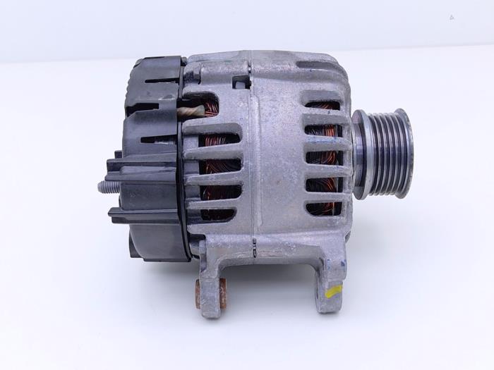 Gebruikte Dynamo Audi RS 4 Avant (B9) 2.9 V6 TFSI 24V Prijs € 135,00 Inclusief btw aangeboden door Automaterialen Ronald Morien B.V.