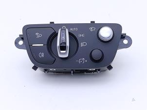 Gebruikte Licht Schakelaar Audi RS 4 Avant (B9) 2.9 V6 TFSI 24V Prijs € 48,99 Inclusief btw aangeboden door Automaterialen Ronald Morien B.V.