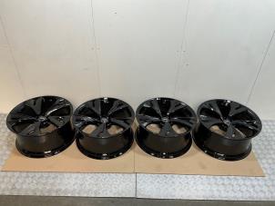 Gebruikte Sportvelgen Set Audi RS7 Sportback (4KA) 4.0 V8 TFSI Mild Hybrid 32V Prijs € 2.650,00 Margeregeling aangeboden door Automaterialen Ronald Morien B.V.