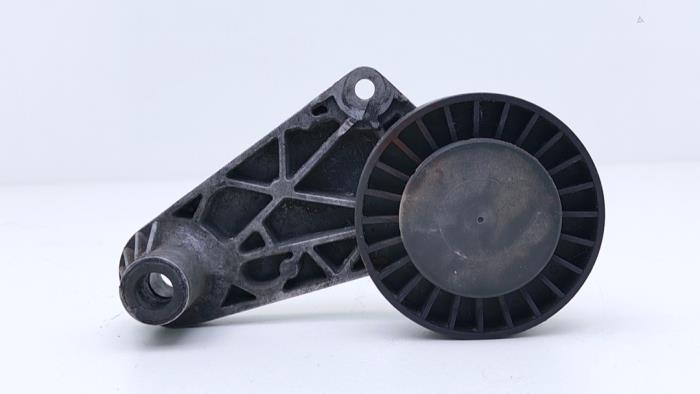 Gebruikte Omlooprol multieriem Volkswagen Corrado 1.8 G60 Prijs € 29,00 Margeregeling aangeboden door Automaterialen Ronald Morien B.V.