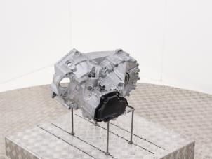 Gereviseerde Versnellingsbak Volkswagen Transporter T5 1.9 TDi Prijs € 1.875,50 Inclusief btw aangeboden door Automaterialen Ronald Morien B.V.