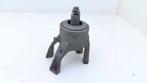 Gebruikte Motorrubber Volkswagen Transporter T6 2.0 TDI 204 Prijs € 35,00 Margeregeling aangeboden door Automaterialen Ronald Morien B.V.