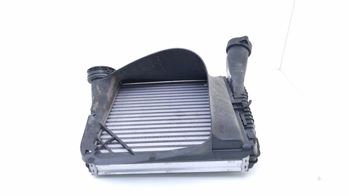 Gebruikte Intercooler Volkswagen Touareg (7PA/PH) 4.2 TDI V8 DPF 32V Prijs € 135,00 Margeregeling aangeboden door Automaterialen Ronald Morien B.V.