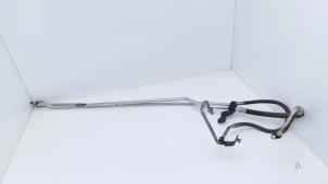 Gebruikte Airco Leiding Renault Twingo III (AH) 1.0 SCe 70 12V Prijs € 55,00 Margeregeling aangeboden door Automaterialen Ronald Morien B.V.