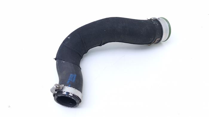 Gebruikte Intercooler Slang Volkswagen Touareg (7PA/PH) 4.2 TDI V8 DPF 32V Prijs € 95,00 Margeregeling aangeboden door Automaterialen Ronald Morien B.V.
