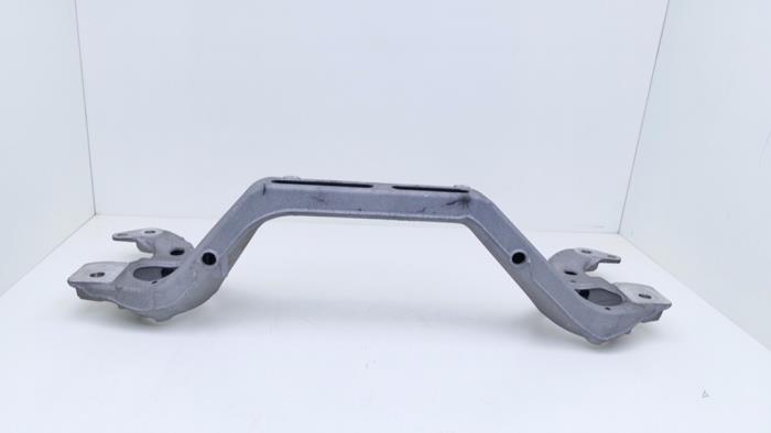 Motorsteun van een Volkswagen Touareg 2010