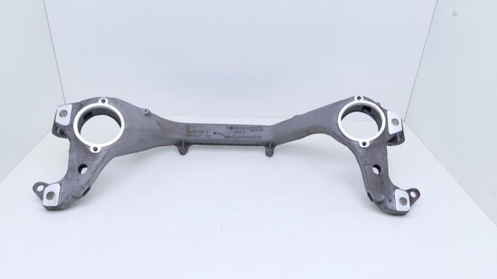 Motorsteun van een Volkswagen Touareg 2010