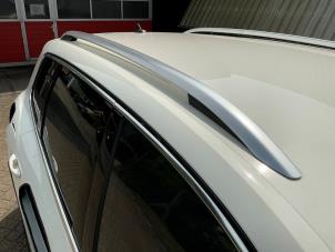 Gebruikte Dakrail set Volkswagen Touareg (7PA/PH) 4.2 TDI V8 DPF 32V Prijs € 150,00 Margeregeling aangeboden door Automaterialen Ronald Morien B.V.