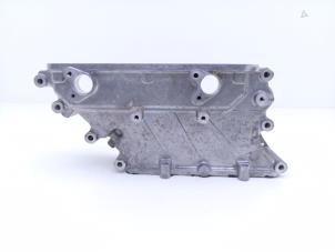 Gebruikte Distributiedeksel Bentley Continental GT 6.0 W12 48V Prijs € 45,00 Margeregeling aangeboden door Automaterialen Ronald Morien B.V.