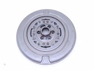 Gebruikte Dubbele massa vliegwiel Audi A3 Sportback (8YA) 1.4 40 TFSIe 16V Prijs € 125,00 Margeregeling aangeboden door Automaterialen Ronald Morien B.V.