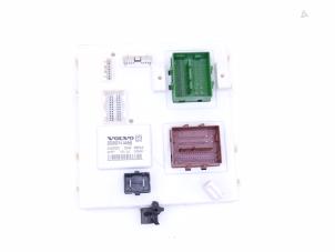 Gebruikte Module Bodycontrol Volvo XC40 (XZ) Recharge Twin 78 kWh Prijs € 199,65 Inclusief btw aangeboden door Automaterialen Ronald Morien B.V.