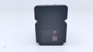 Gebruikte ABS Pomp Volkswagen Transporter T5 2.0 TDI DRF Prijs € 151,25 Inclusief btw aangeboden door Automaterialen Ronald Morien B.V.