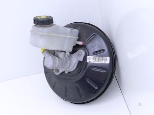 Gebruikte Rembol Renault Clio IV Estate/Grandtour (7R) 0.9 Energy TCE 12V Prijs € 35,00 Margeregeling aangeboden door Automaterialen Ronald Morien B.V.