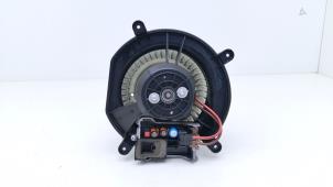 Gebruikte Chaufage Ventilatiemotor Mercedes CLS (C219) 500 5.0 V8 24V Prijs € 75,00 Margeregeling aangeboden door Automaterialen Ronald Morien B.V.