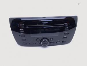 Gebruikte Radio CD Speler Opel Combo 1.3 CDTI 16V Prijs € 181,50 Inclusief btw aangeboden door Automaterialen Ronald Morien B.V.