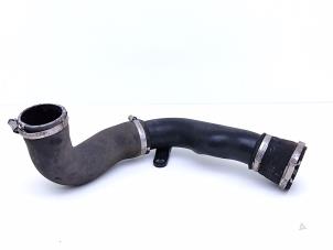 Gebruikte Intercooler Buis Audi RS 3 Sportback (8VA/8VF) 2.5 TFSI 20V Quattro Prijs € 125,00 Margeregeling aangeboden door Automaterialen Ronald Morien B.V.