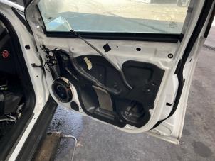 Gebruikte Deur 4Deurs rechts-voor Ford Focus 3 Wagon 1.0 Ti-VCT EcoBoost 12V 125 Prijs € 295,00 Margeregeling aangeboden door Automaterialen Ronald Morien B.V.