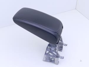 Gebruikte Armsteun Audi RS 3 Sportback (8VA/8VF) 2.5 TFSI 20V Quattro Prijs € 95,00 Margeregeling aangeboden door Automaterialen Ronald Morien B.V.