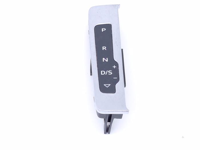 Gebruikte Display Interieur Audi RS 3 Sportback (8VA/8VF) 2.5 TFSI 20V Quattro Prijs € 29,00 Margeregeling aangeboden door Automaterialen Ronald Morien B.V.
