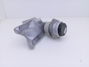 Gebruikte Motorsteun Volkswagen Touareg Prijs € 95,00 Margeregeling aangeboden door Automaterialen Ronald Morien B.V.